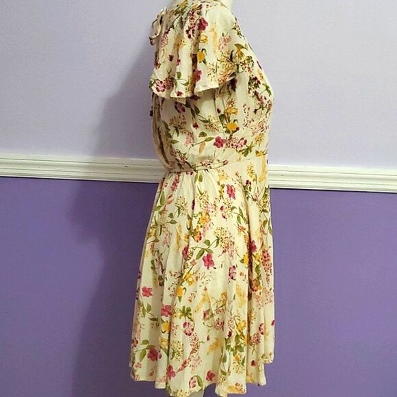 Band of Gypsies Boho Cream Floral Empire Waist Flutter Sleeves Flowy Mini Dress - Picture 6 of 13